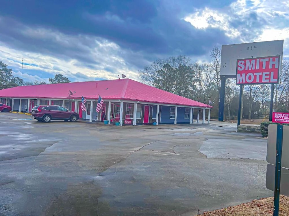 Smith Motel - photo 14