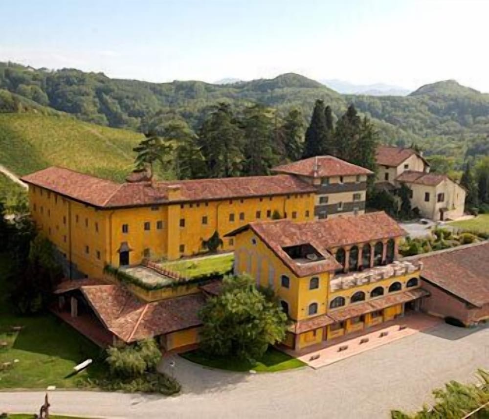 Albergo Ostelliere — hotel in Gavi
