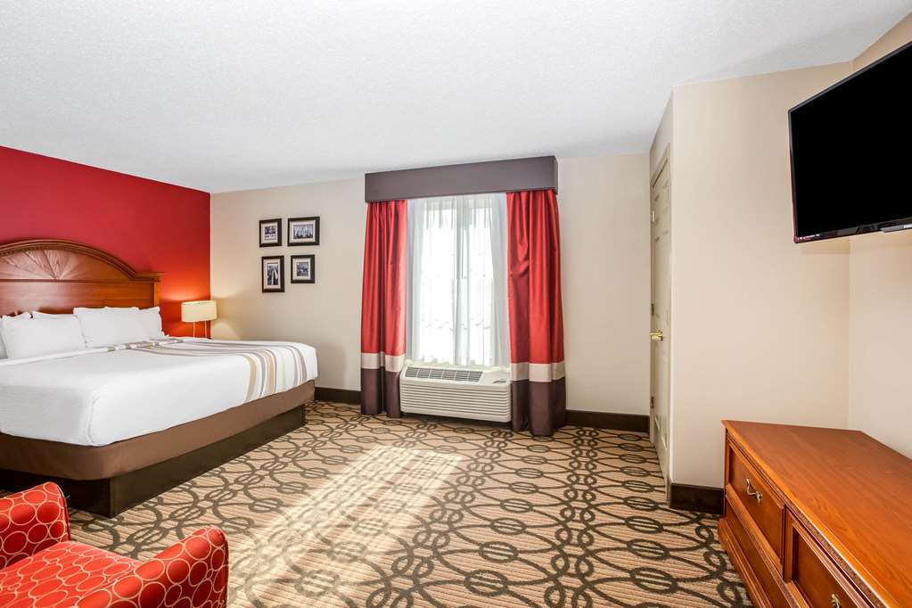 La Quinta Inn & Suites by Wyndham North Platte - photo 26