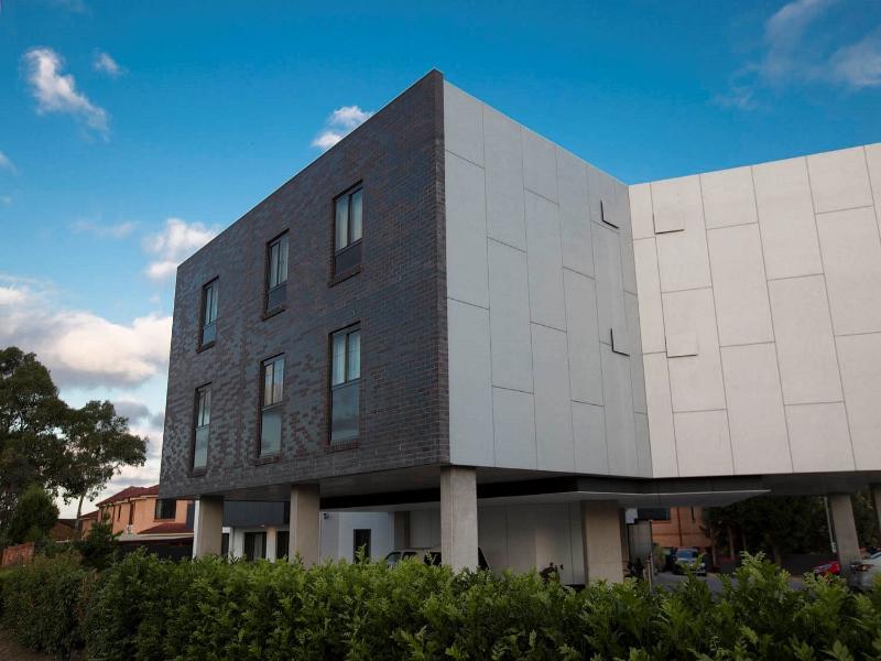 Bankstown Motel 10 pet-friendly hotel Greenacre