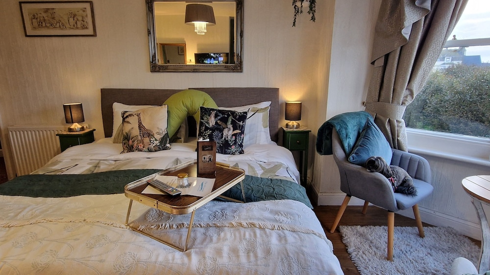 The Ocean Guest House — 4-Star Luxury Hotel in Weymouth, United Kingdom