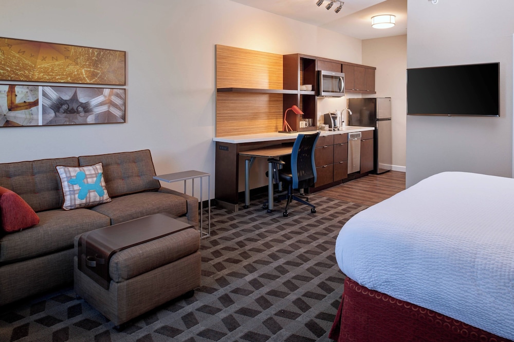 TownePlace Suites by Marriott Cleveland Solon - photo 11