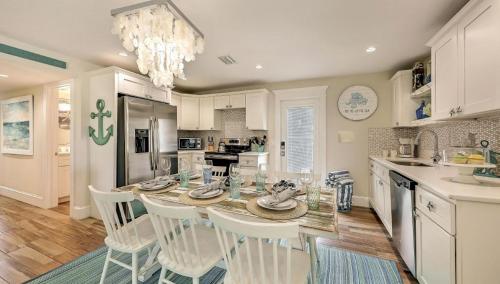 Canal Upper Gorgeous 3 bed 3 bath near SK Village - photo 18