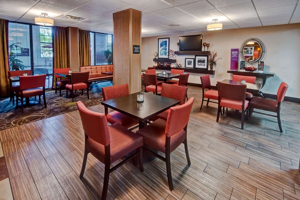 Hampton Inn by Hilton Clarksville - photo 34