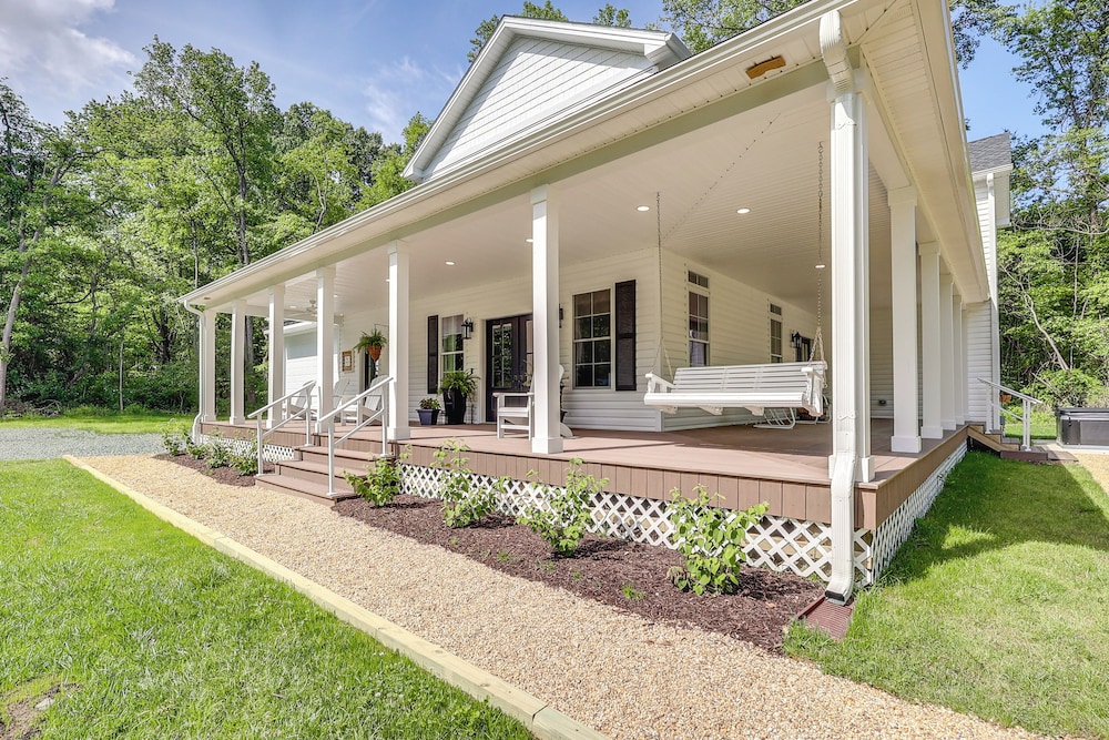 Eastern Shore Getaway: Walk to Tolchester Marina in Chestertown, United States