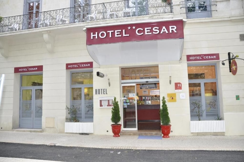 Sarl Hotel Cesar in Nimes, France