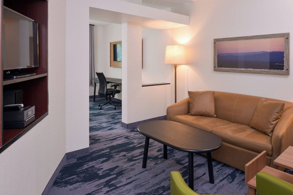 Fairfield by Marriott Inn & Suites Pittsburgh New Stanton - photo 9