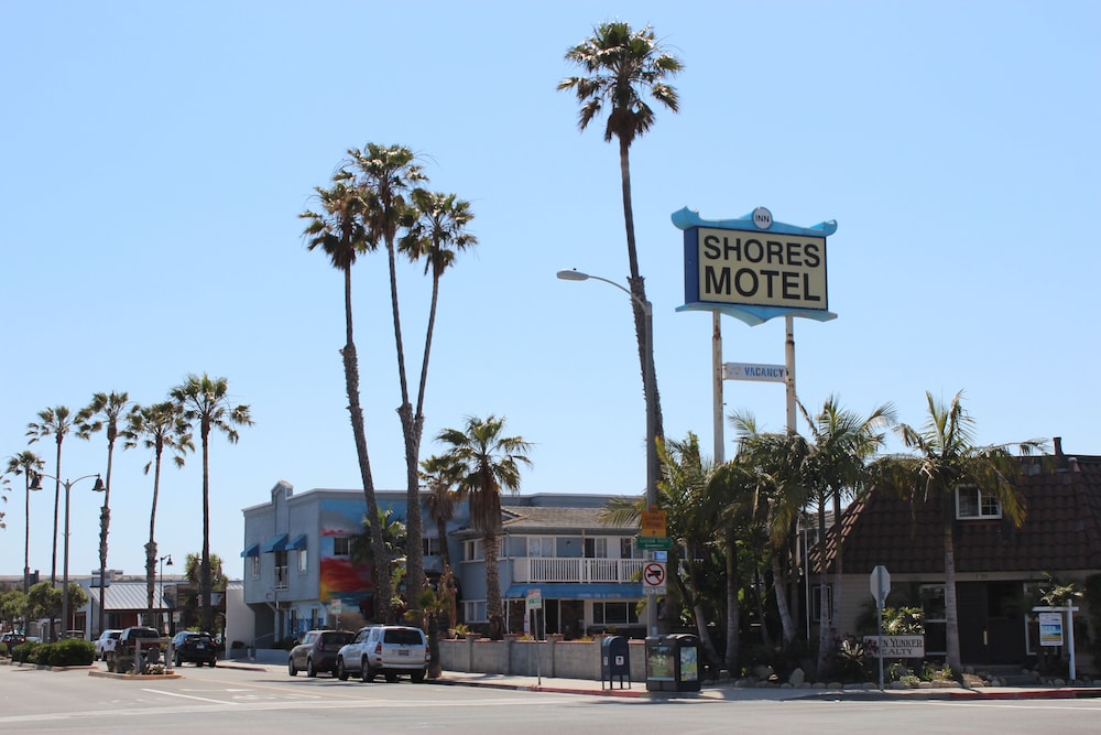 The Shores Inn and Beach Houses - photo 2