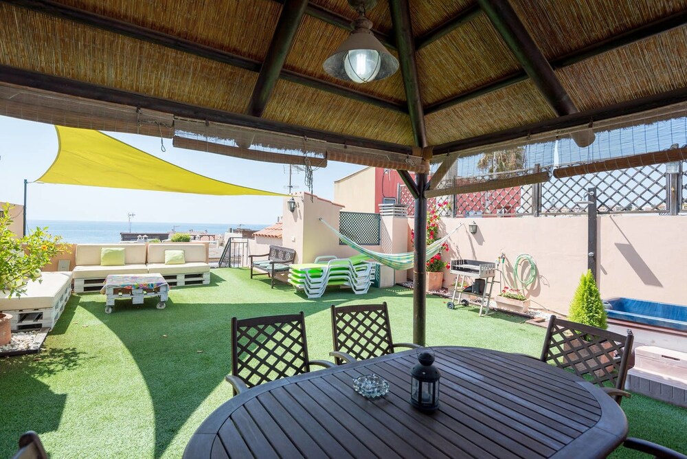 PentHouse Rincón — 4-Star Luxury Hotel in Rincon De La Victoria, Spain