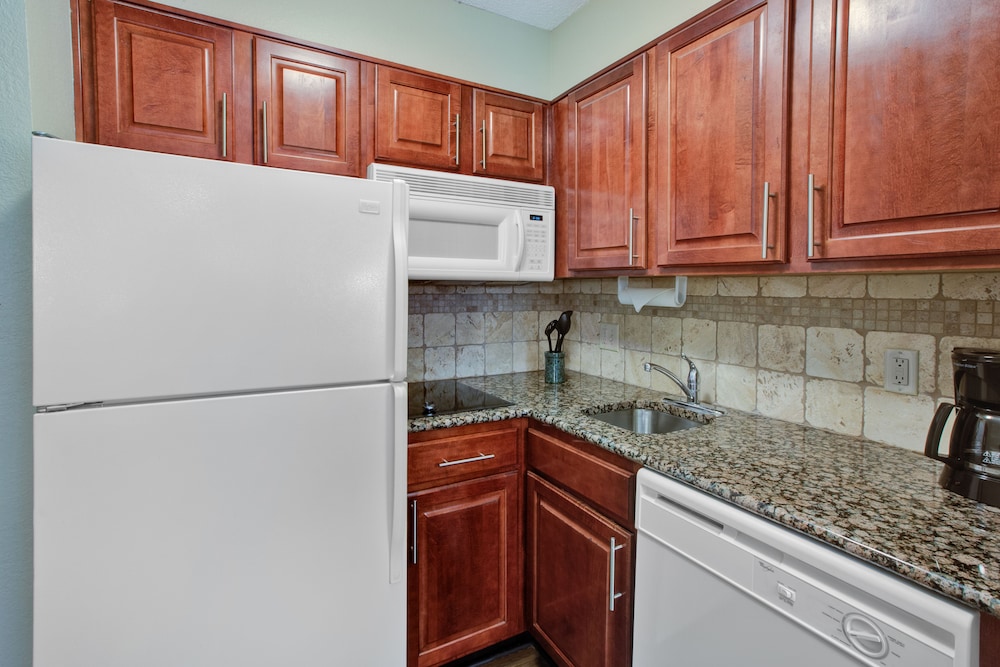 Staybridge Suites Louisville East by IHG - photo 20
