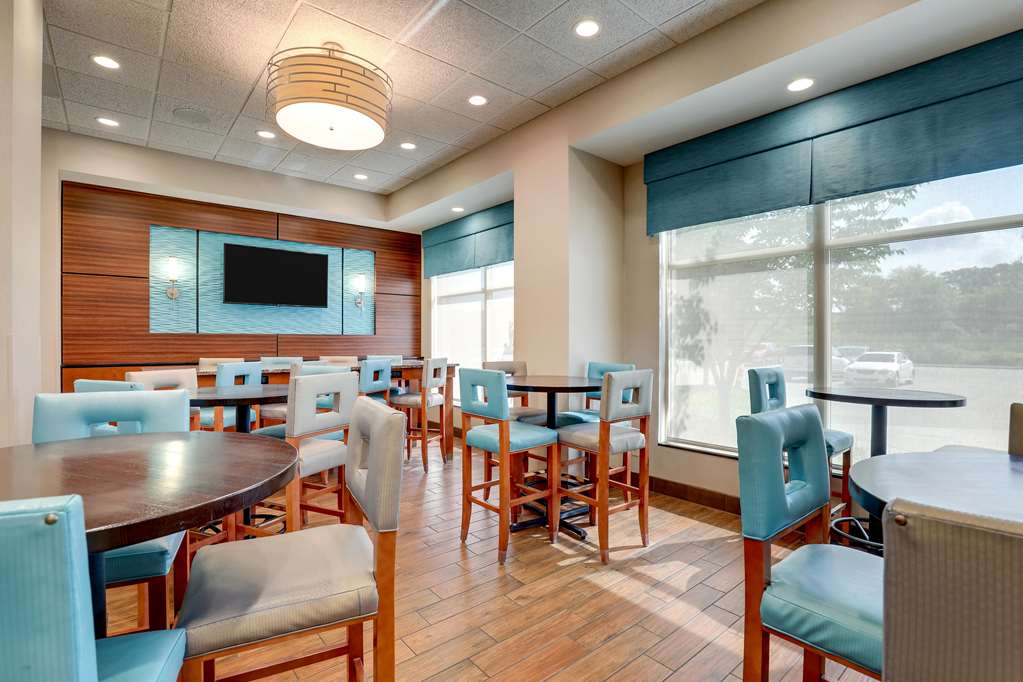 Drury Inn & Suites Grand Rapids - photo 12