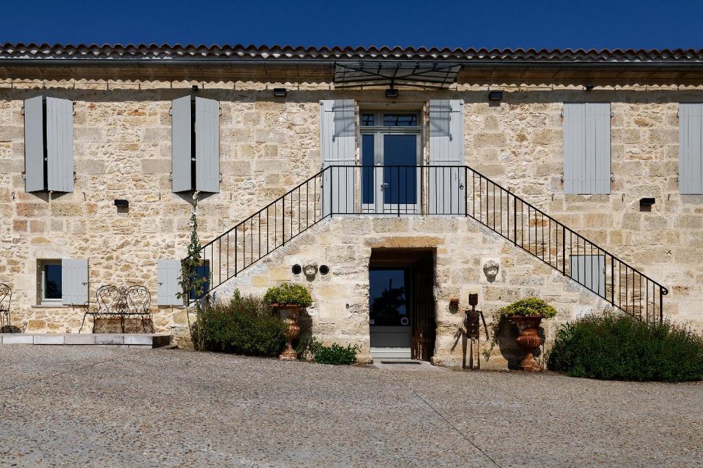 Chateau Croix de Labrie — hotel in Lussac