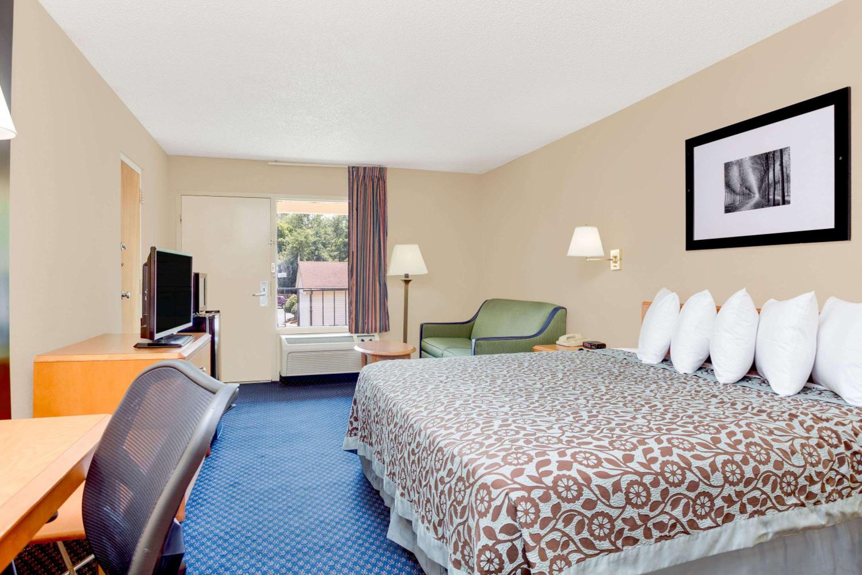 Americas Best Value Inn Aiken - photo 8
