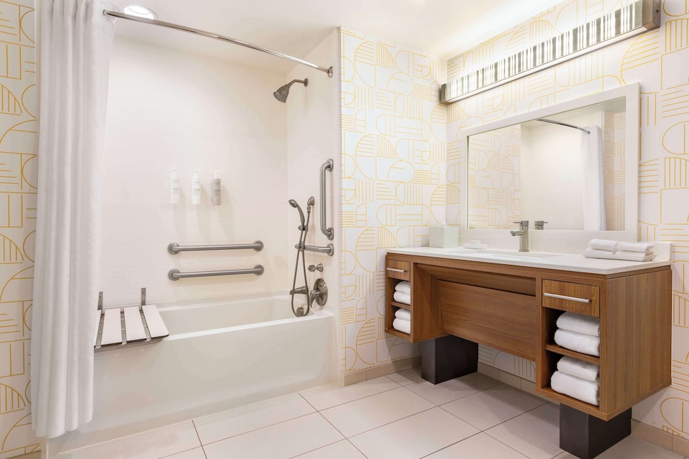 Home2 Suites by Hilton York - photo 24