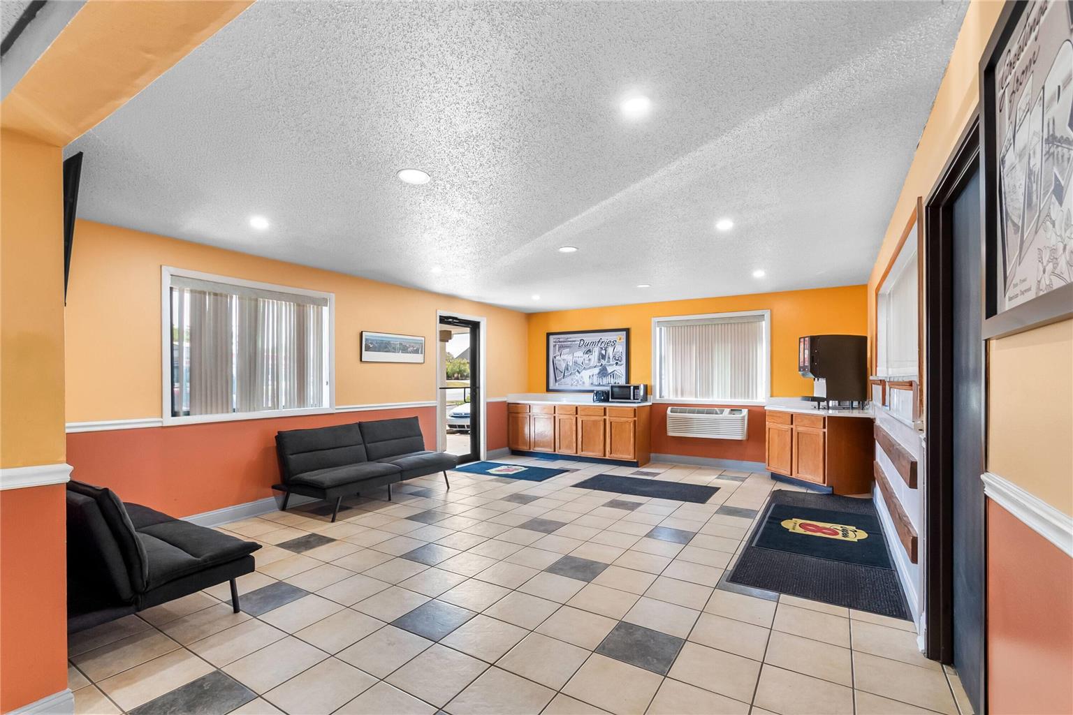 Super 8 by Wyndham Dumfries Quantico - photo 13
