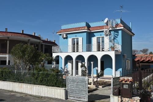 Casa Benesere Corpo E Mente — 4-Star Luxury Hotel in Castel Volturno, Italy