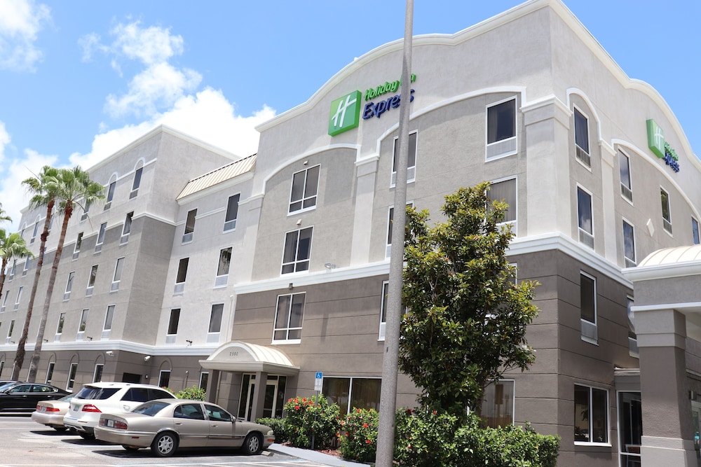 Holiday Inn Express Hotel & Suites Clearwater Us 19 N by IHG - photo 47