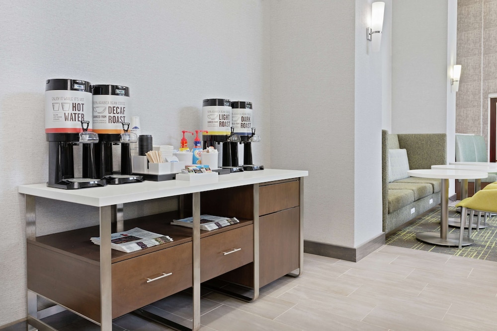 Hampton Inn & Suites Orlando Intl Dr N - photo 47