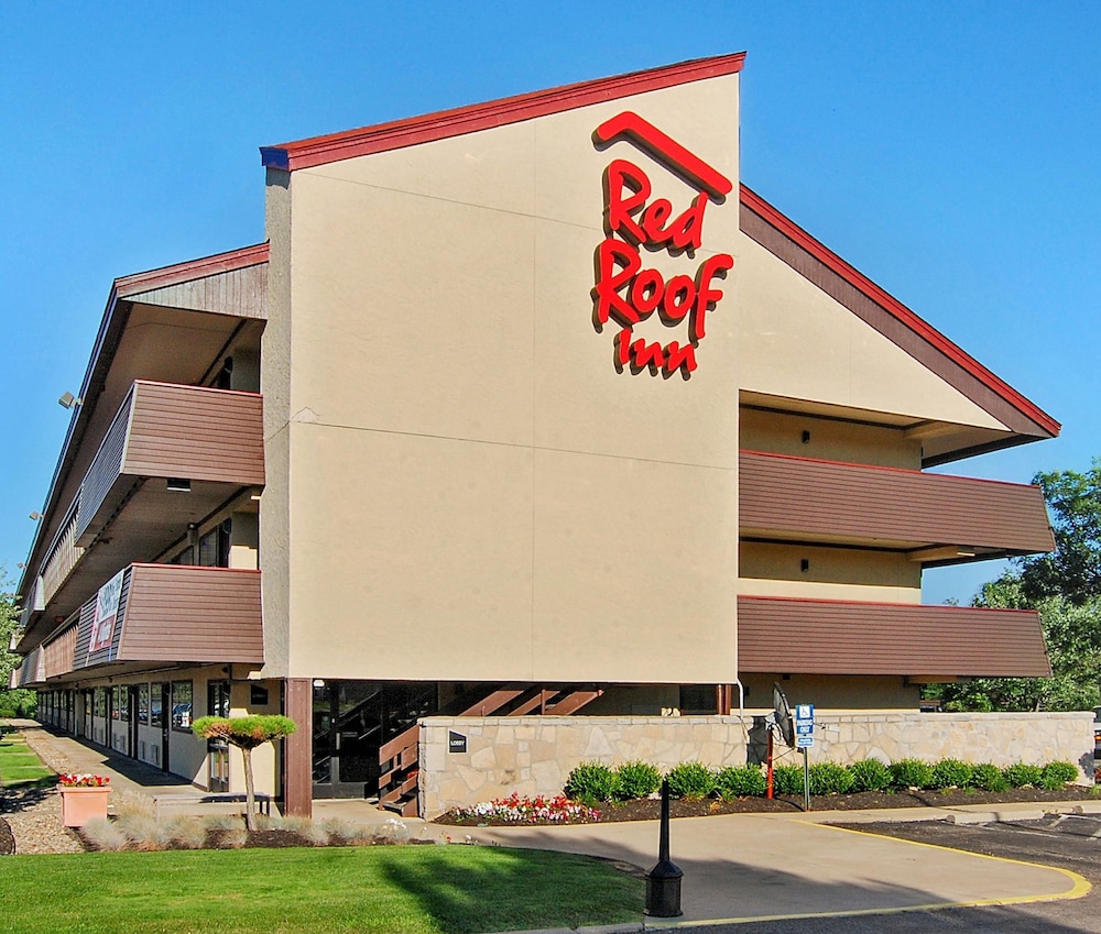 Red Roof Inn Toledo University - photo 23