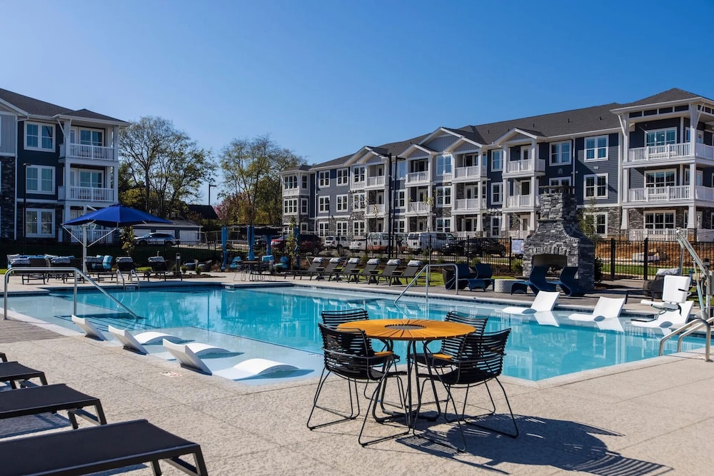 Landing Apartments Murfreesboro near Fairfield Estates — 4-Star Luxury Hotel in Murfreesboro, United States