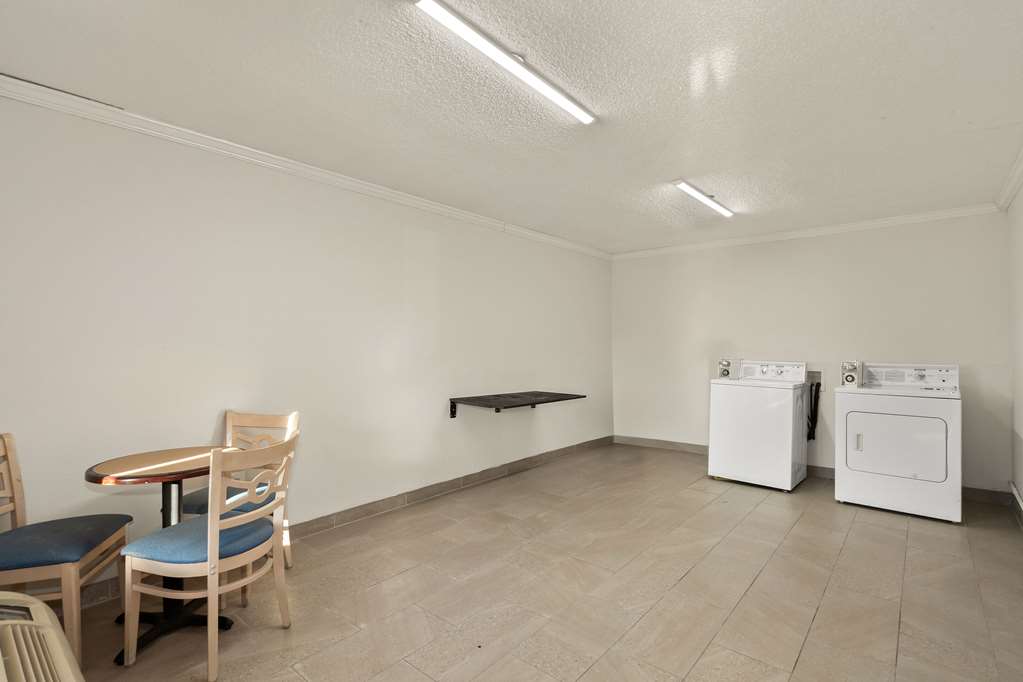 Rodeway Inn Lumberton Central - photo 29