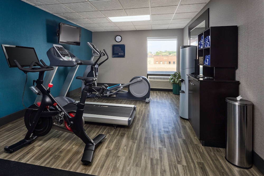 Hampton Inn Massillon - photo 26