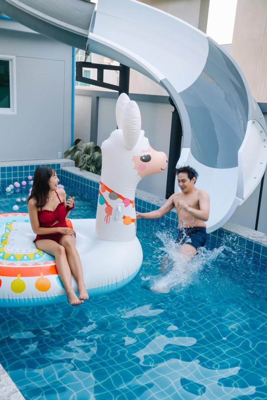 บ้านบลูสกาย Pool Villa Cha Am — 4-Star Luxury Hotel in Cha-Am, Thailand