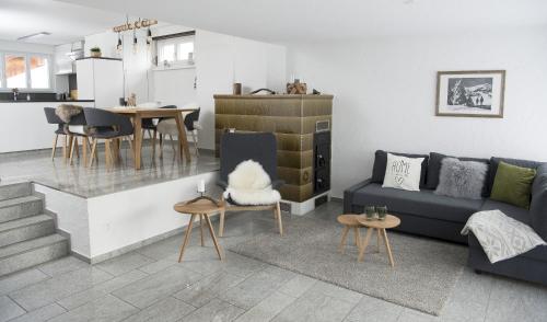 Ferienwohnung Canols für 6 Personen Valbella Lenzerheide — 4-Star Luxury Hotel in Lenzerheide, Switzerland