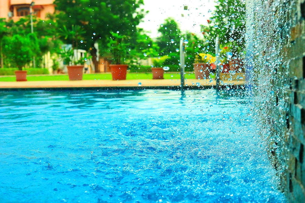Veeva Hotels V One Pride - last minute hotel in Jaipur