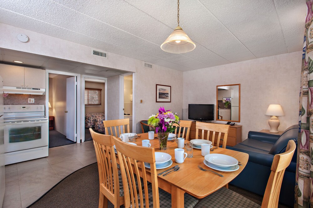 Harbor Light Family Resort - photo 6