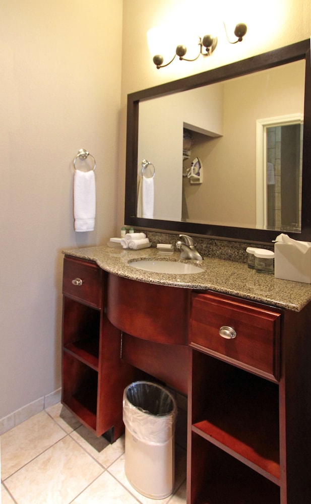 Homewood Suites by Hilton Bloomington - photo 47