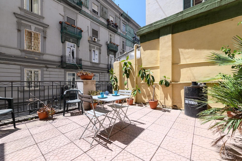 Corso Umberto 153 in Napoli — 4-Star Luxury Hotel in Naples, Italy