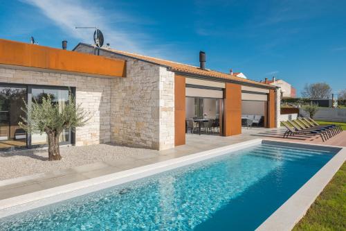 Design Villa Oliba — 4-Star Luxury Hotel in Bale, Croatia