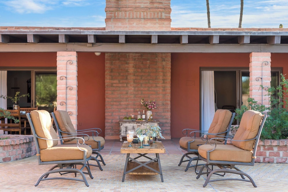 Charming 5BDR Hacienda w Pool Fire Pit Billiards La Casona by AvantStay - photo 42