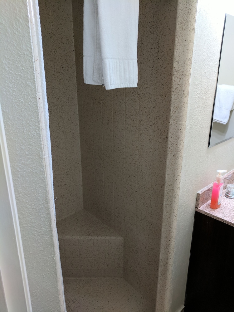 La Hacienda Motel - photo 13