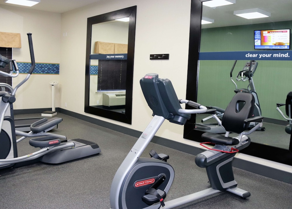 Hampton Inn & Suites Stephenville - photo 21