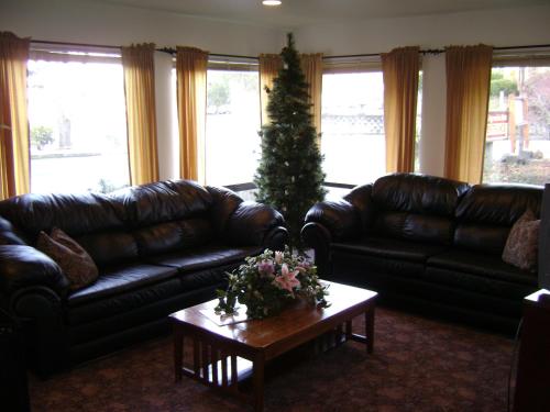 Edgewick Inn - photo 2