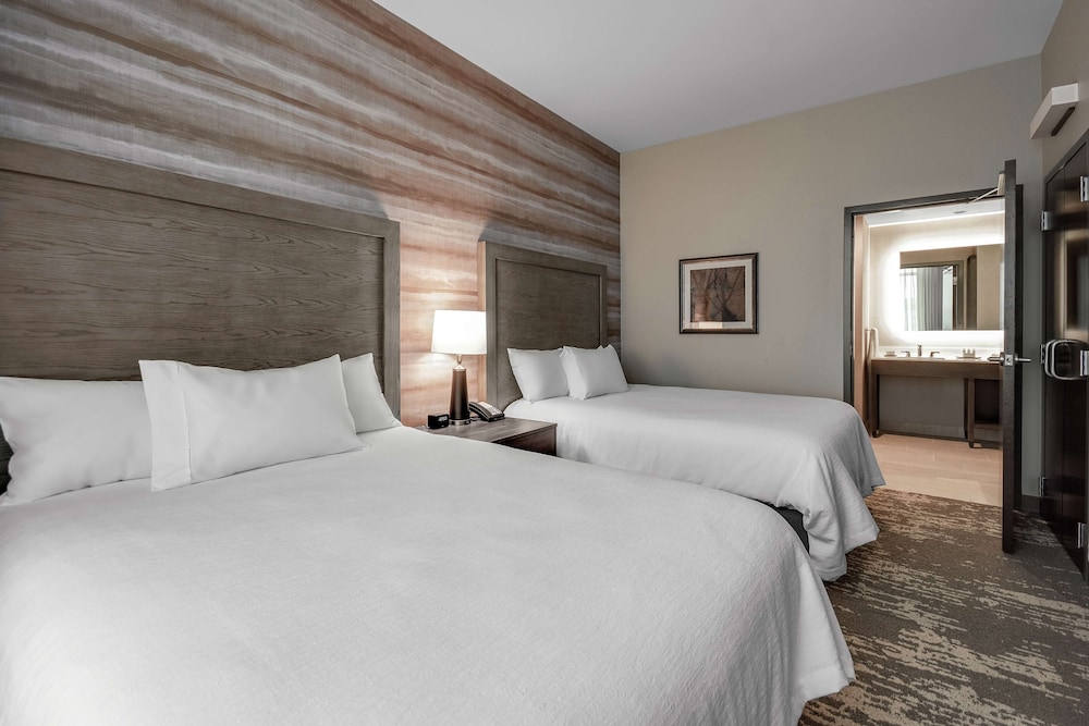 Embassy Suites by Hilton Jonesboro Red Wolf Convention Center - photo 9