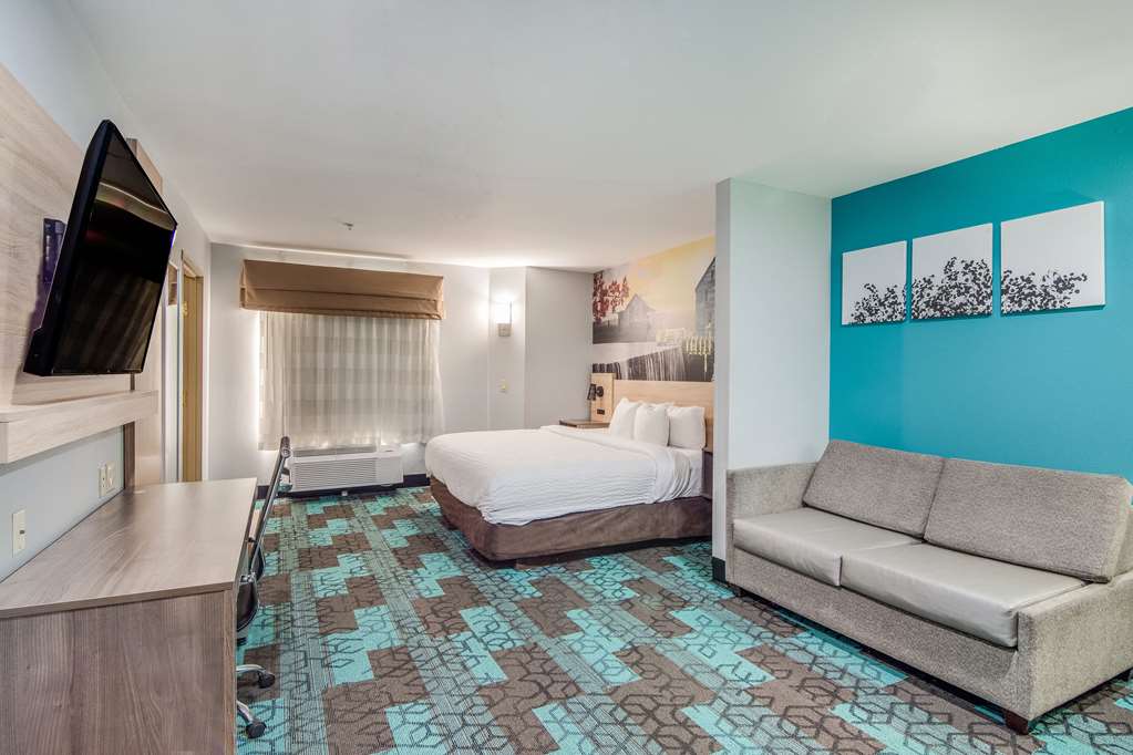 Clarion Pointe Wake Forest Raleigh North - photo 18