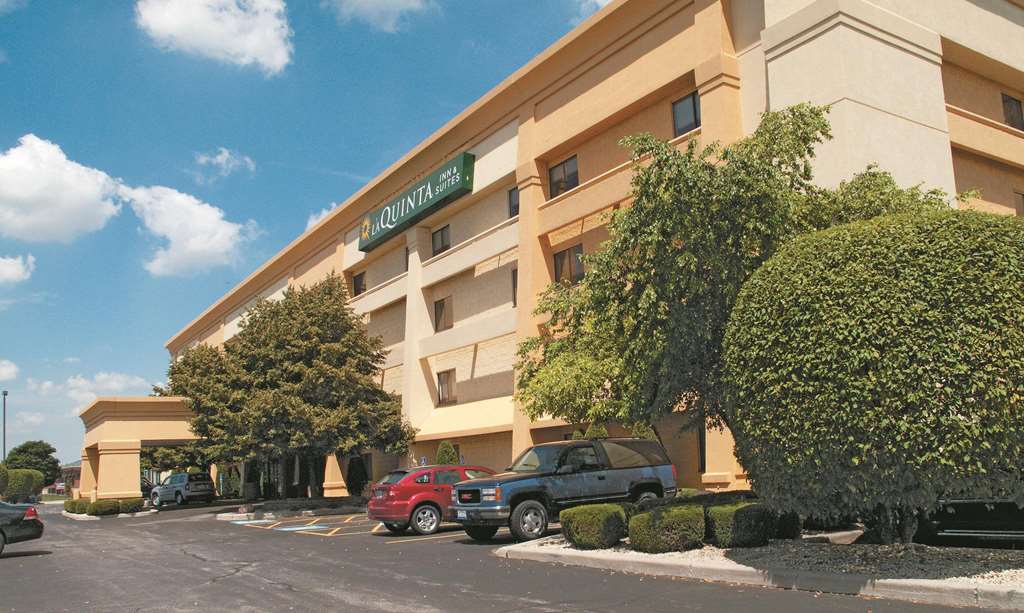 La Quinta Inn & Suites by Wyndham Chicago Tinley Park - photo 7