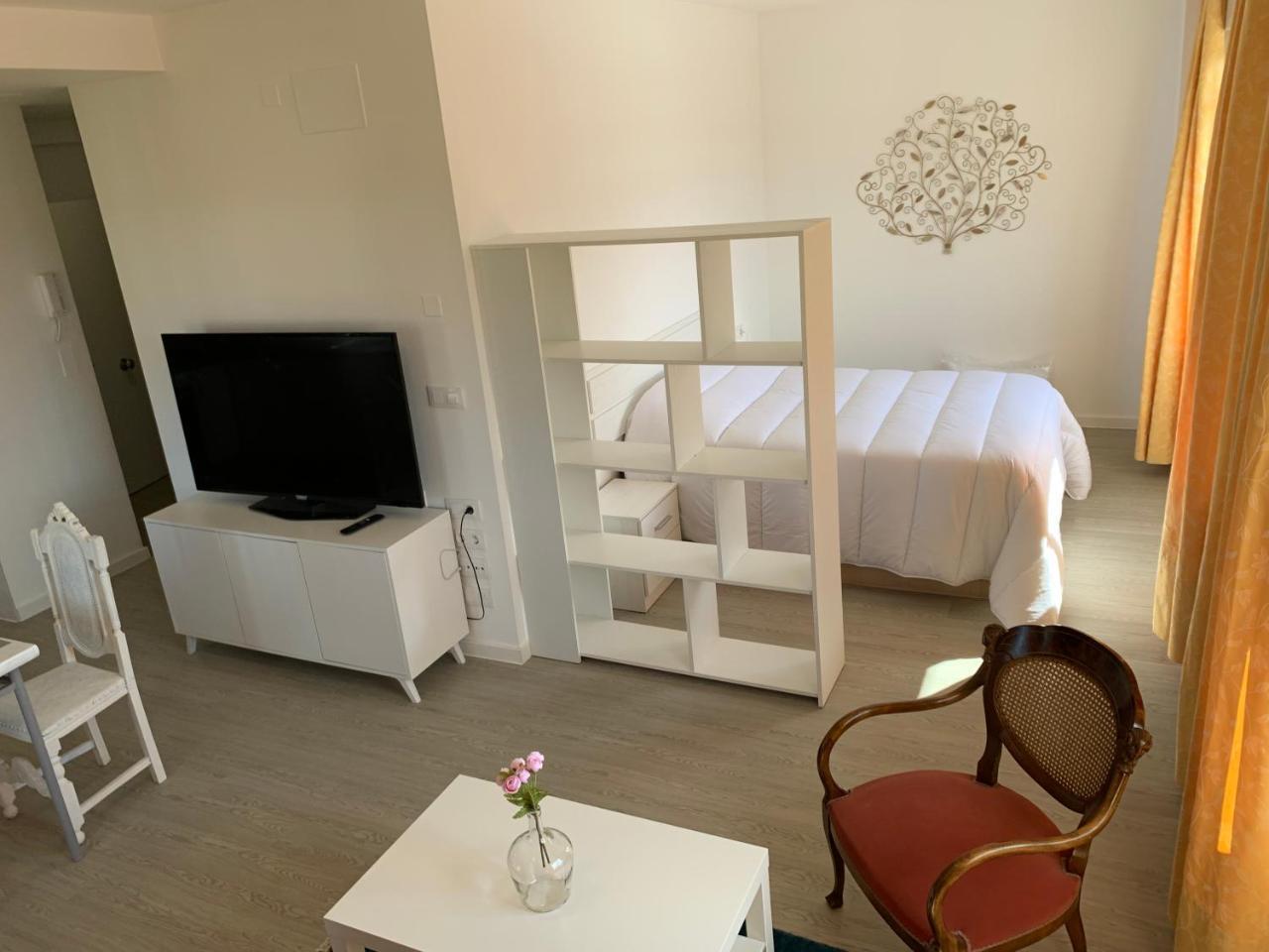 Apartamentos Sanjuan — 4-Star Luxury Hotel in Porrino, Spain