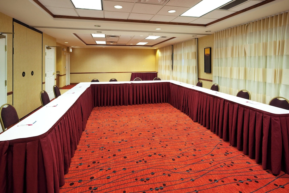 Residence Inn by Marriott Chicago Oak Brook - photo 27