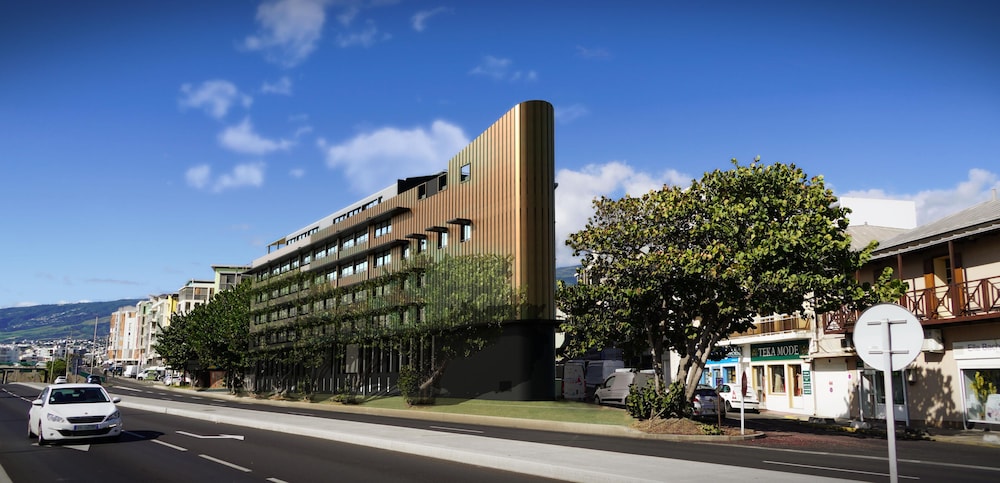 Dina Morgabine Saint Denis in Saint-Denis, Réunion