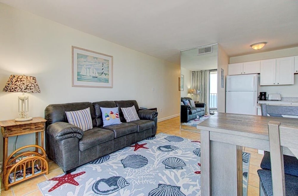 0901 Salty Dayz Tower 1 Bedroom Condo - photo 20