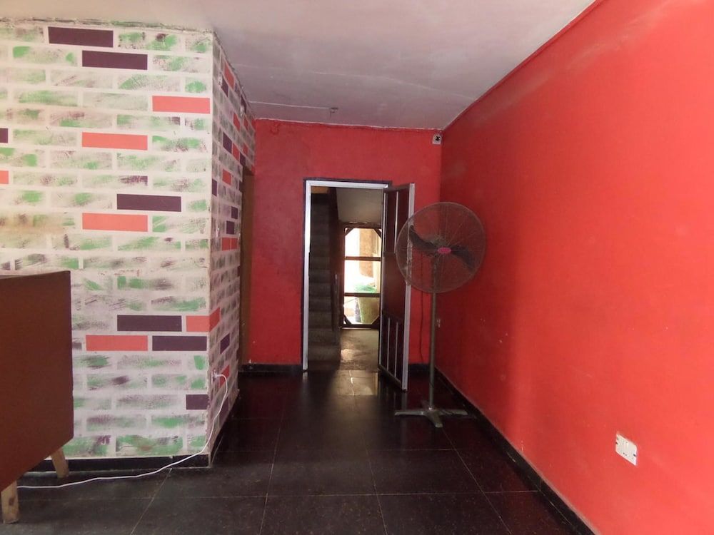 Phadis Hotel - last minute hotel in Lagos