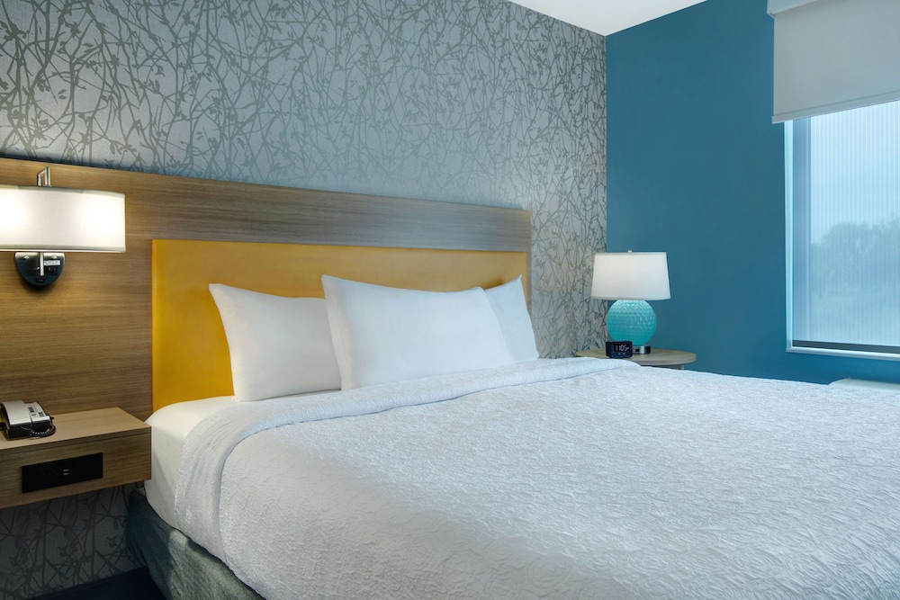 Home2 Suites by Hilton Grand Rapids Airport - photo 15