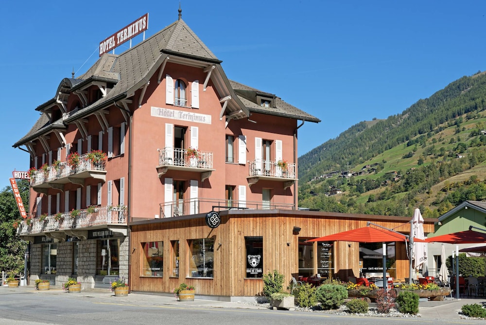 Hôtel Terminus - carbon neutral hotel in Orsieres