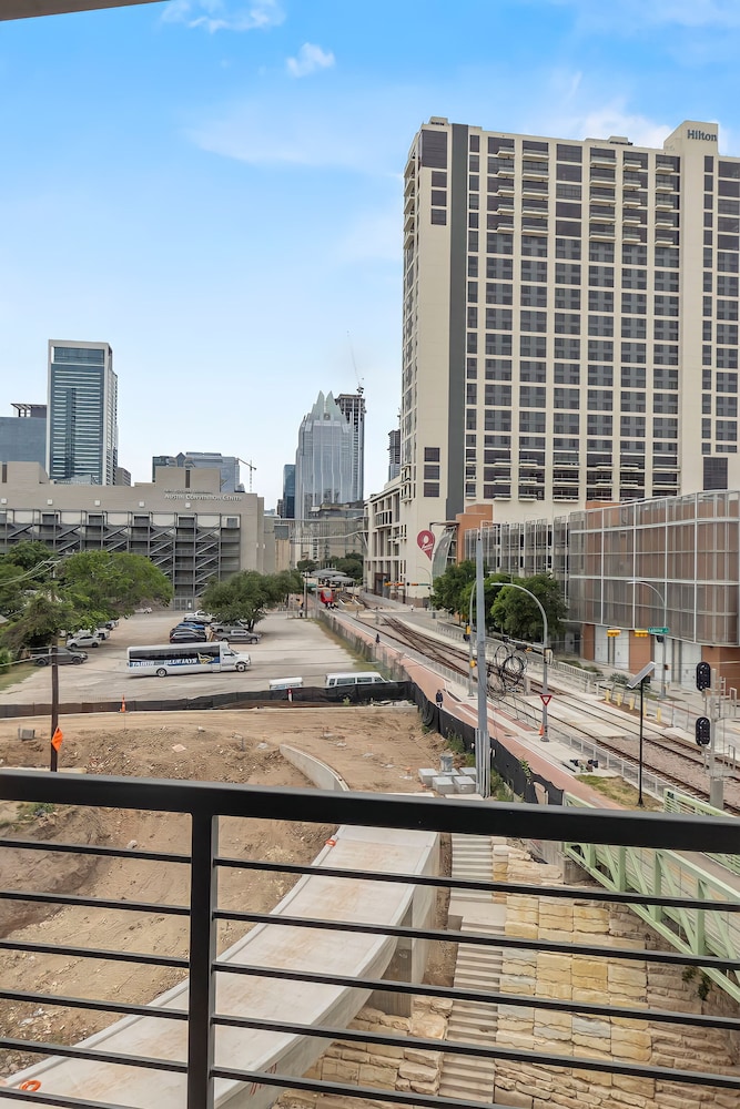 Placemakr Downtown Austin - photo 289