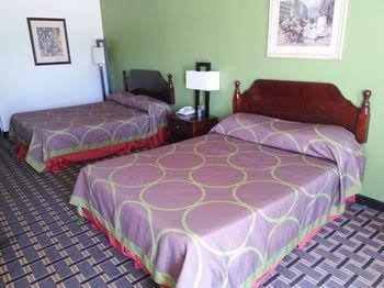 Ashley Lodge - photo 4