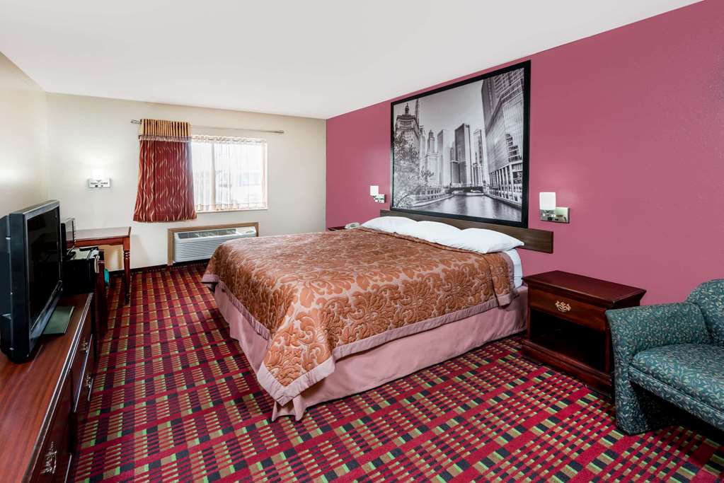 Super 8 by Wyndham Paris IL - photo 14